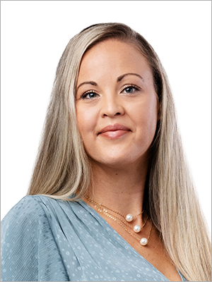 Headshot for Amber Arnold