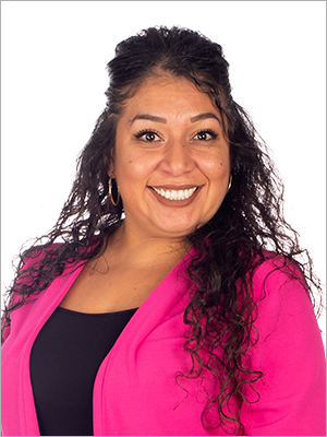 Headshot for Karen Alvarez