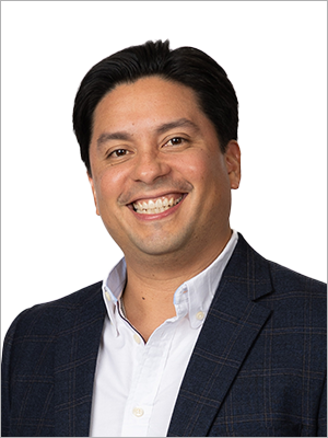 Headshot for Luis Varela